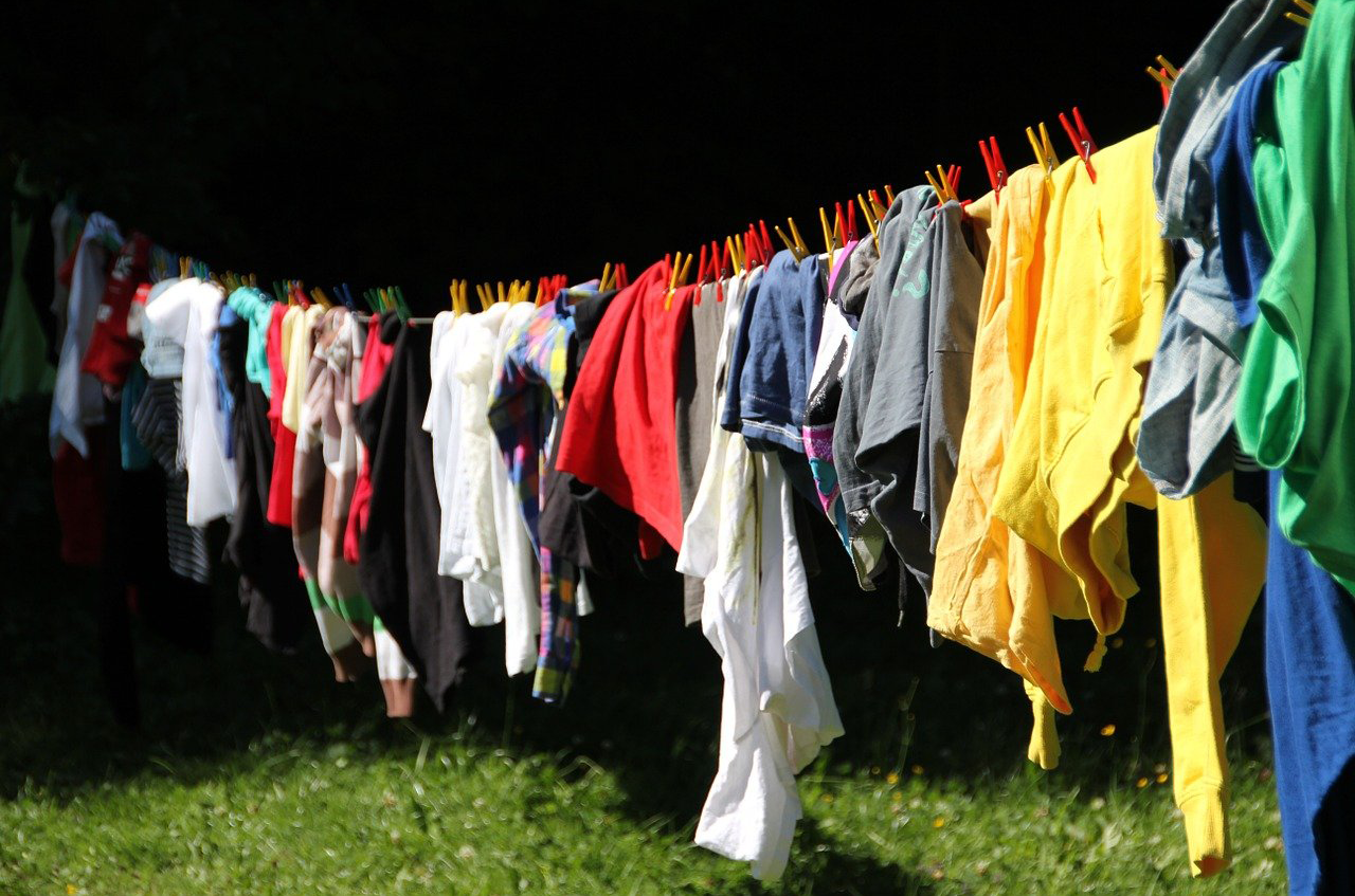 clothes-line-615962_1280